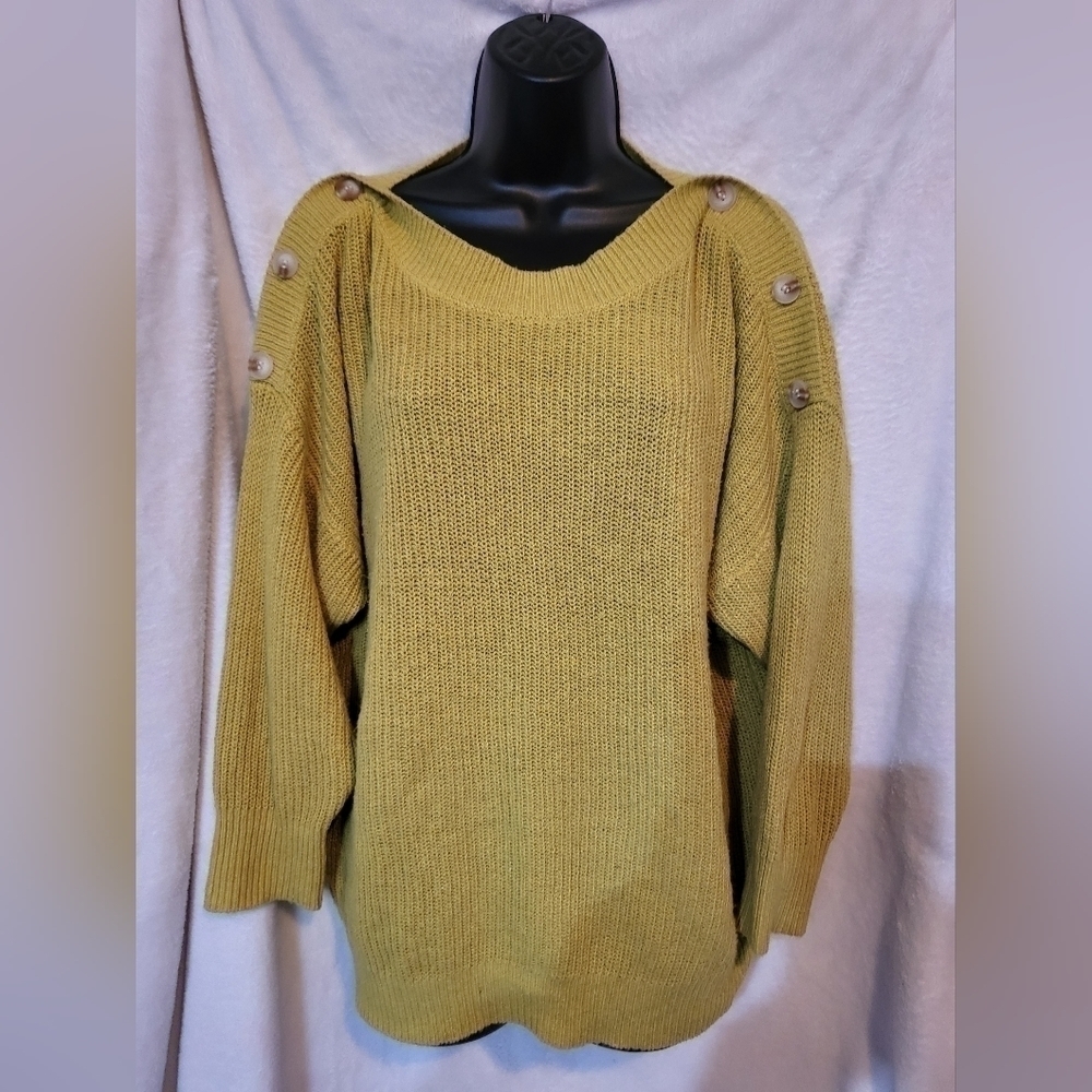Lark + Grey Women's Sweater Size Medium